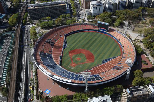 横浜スタジアム