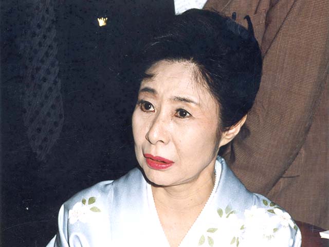 中村玉緒