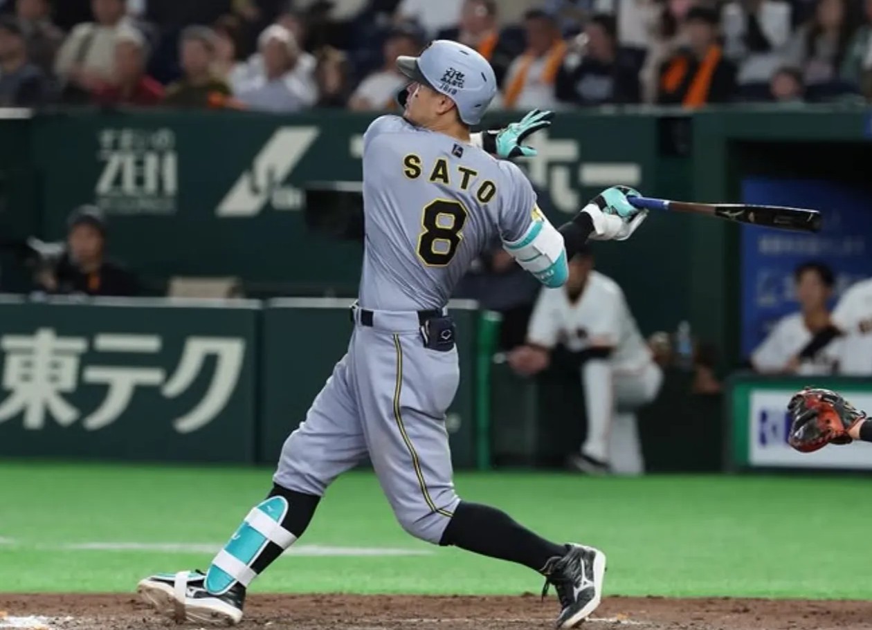 佐藤輝明インスタグラムより