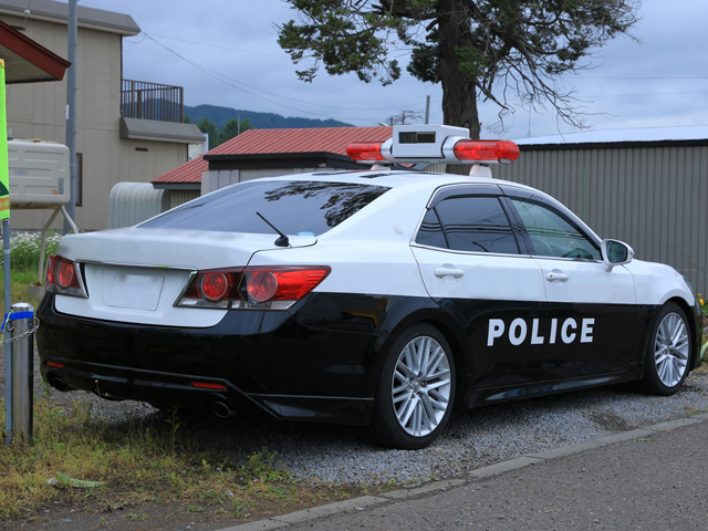 パトカー