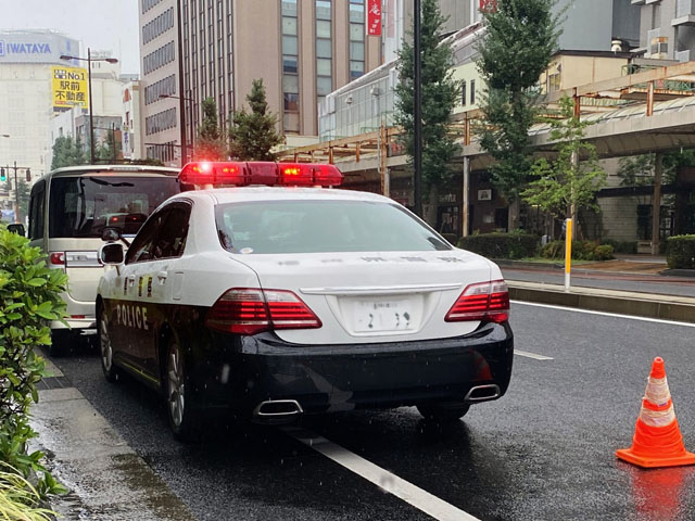 パトカー