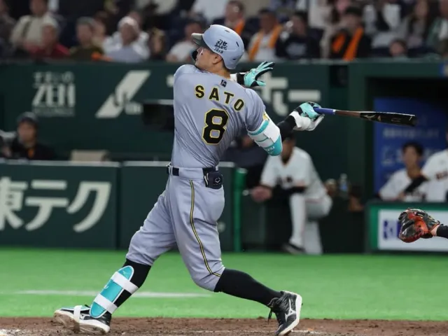 佐藤輝明インスタグラムより