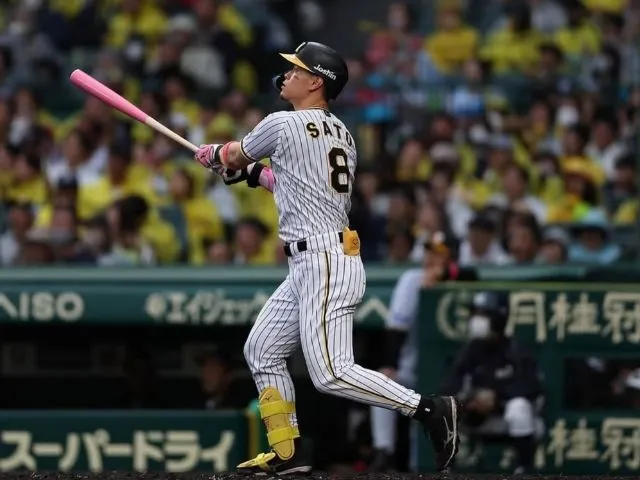佐藤輝明インスタグラムより