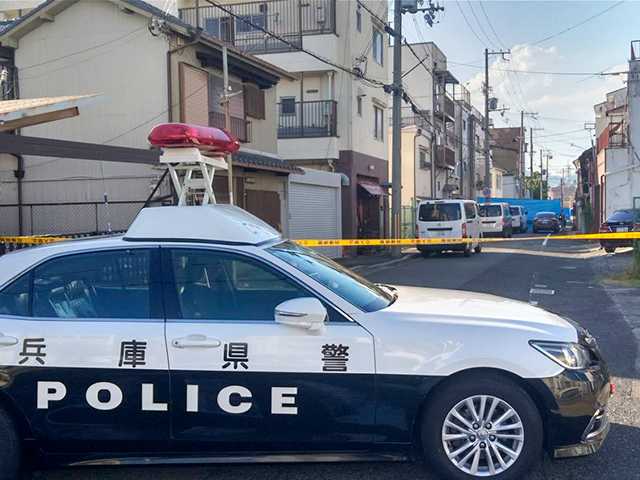 兵庫県警によって封鎖された銃撃現場周辺 (C)週刊実話 無断転載禁止
