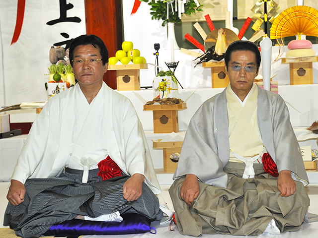 工藤會・野村悟総裁(右)と田上文雄会長 (C)週刊実話 無断転載禁止